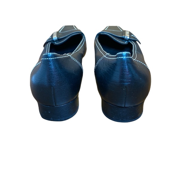 Prada flats - Picture 3 of 5